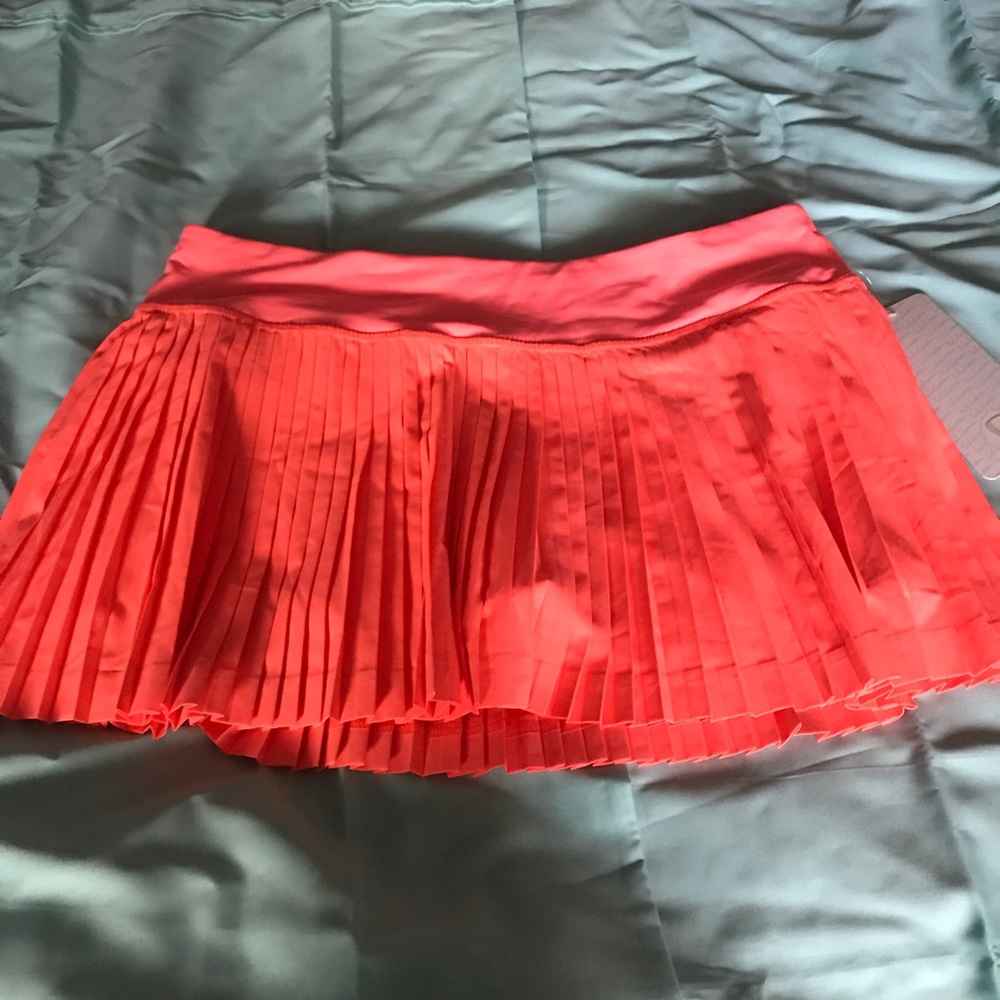 🔴SOLD🔴- BNWT Pleat to Street II Skirt 10R